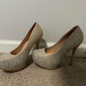 De Blossom Collection Cream Heels with High Stiletto and Platform Design